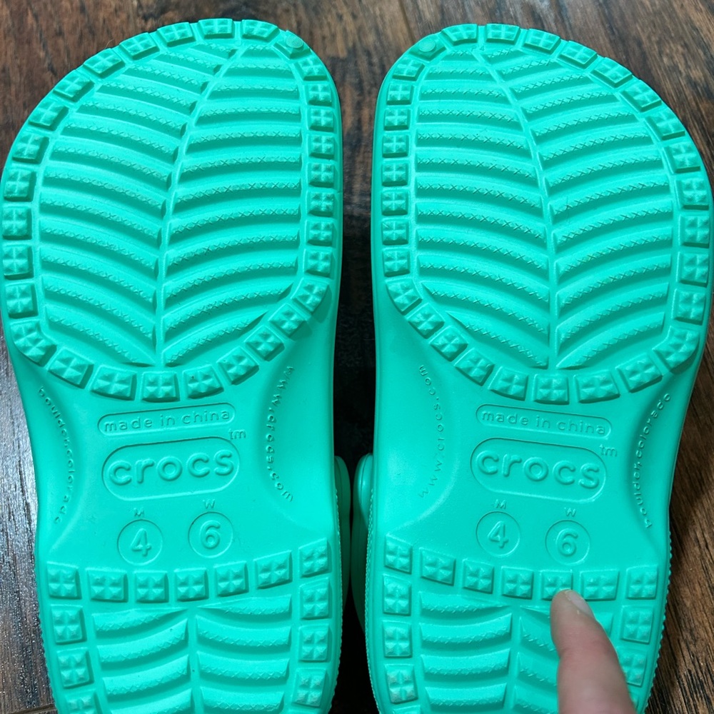 Crocs - Picture 2 of 2